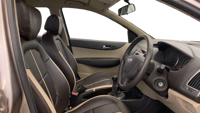 Second-hand 2014 Hyundai i20 Magna Optional 1.2 for sale in Gurgaon-25