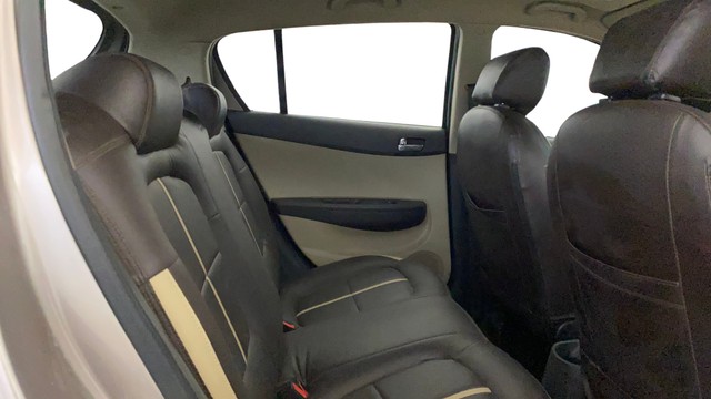 Second-hand 2014 Hyundai i20 Magna Optional 1.2 for sale in Gurgaon-10