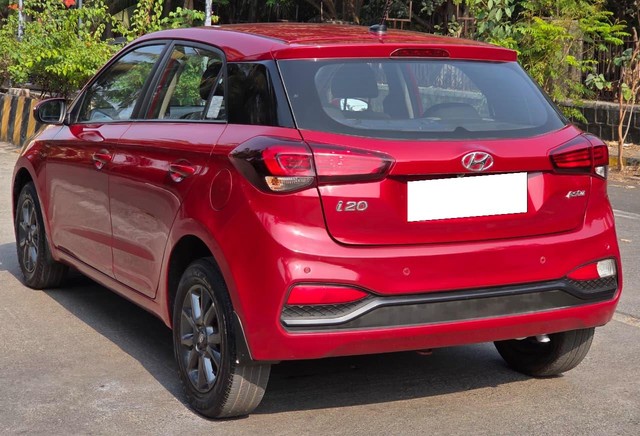Hyundai i20 1.2 Asta Second-hand 2018 Hyundai i20 1.2 Asta for sale in Mumbai-8