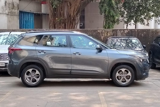 Second-hand 2020 Kia Seltos HTK Plus G for sale in Thane-1
