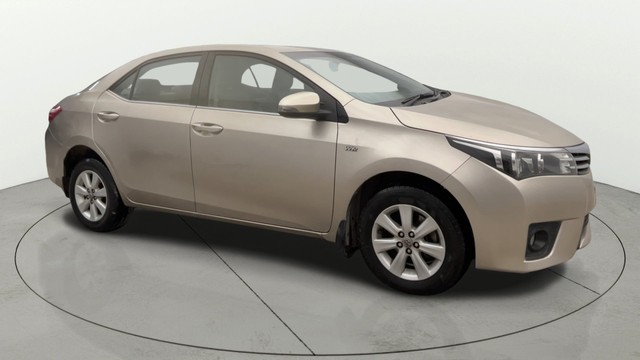 Toyota Corolla Altis G MT Second-hand 2015 Toyota Corolla Altis G MT for sale in Noida-11