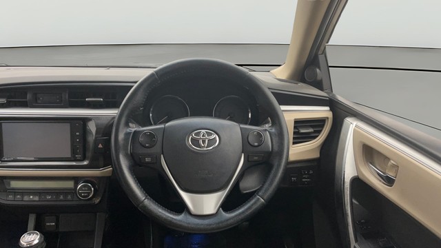 Toyota Corolla Altis G MT Second-hand 2015 Toyota Corolla Altis G MT for sale in Noida-0