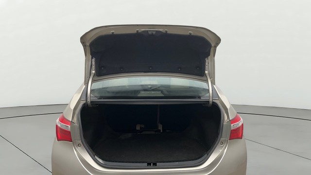 Toyota Corolla Altis G MT Second-hand 2015 Toyota Corolla Altis G MT for sale in Noida-1