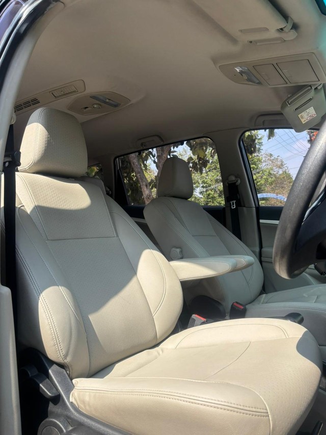 Second-hand 2018 Mahindra Marazzo M8 for sale in Coimbatore-10