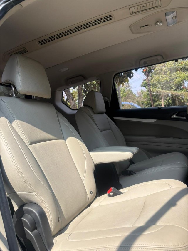 Second-hand 2018 Mahindra Marazzo M8 for sale in Coimbatore-14