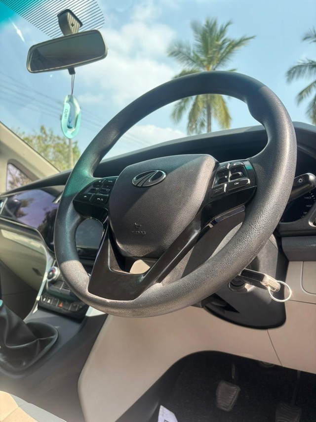 Second-hand 2018 Mahindra Marazzo M8 for sale in Coimbatore-8