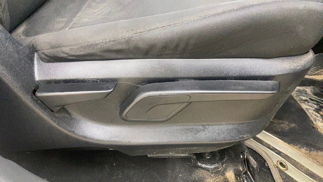 Second-hand 2018 Mahindra KUV 100 NXT D75 K6 Plus for sale in Ahmedabad-18