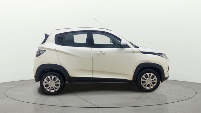 Second-hand 2018 Mahindra KUV 100 NXT D75 K6 Plus for sale in Ahmedabad-1