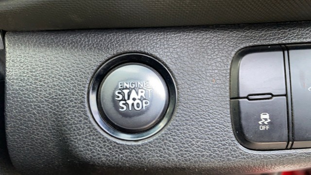 Hyundai Venue SX Dual Tone Turbo BSIV Second-hand 2019 Hyundai Venue SX Dual Tone Turbo BSIV for sale in Patna-23