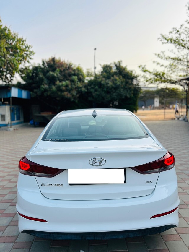 Second-hand 2016 Hyundai Elantra 2.0 SX Option AT for sale in Bangalore-1