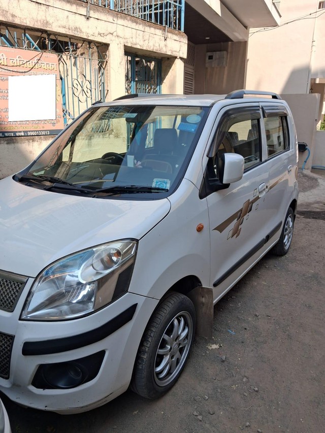 Second-hand 2016 Maruti Suzuki Wagon R AMT VXI for sale in Karad-1