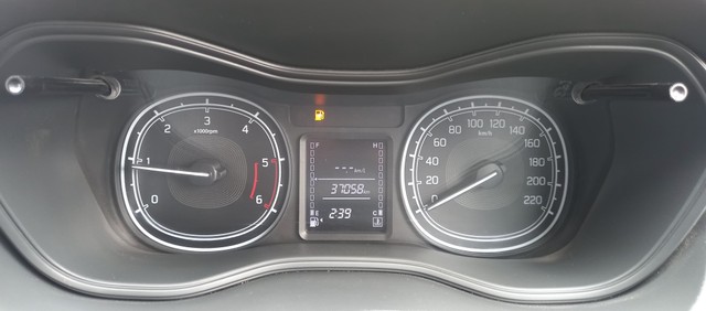 Second-hand 2018 Maruti Vitara Brezza VDi Option for sale in Thane-6