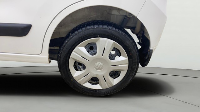 Second-hand 2017 Maruti Wagon R AMT VXI for sale in Ahmedabad-26