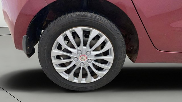 Second-hand 2013 Hyundai Grand i10 Era for sale in Kochi-24