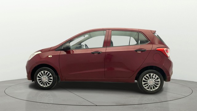 Second-hand 2013 Hyundai Grand i10 Era for sale in Kochi-5