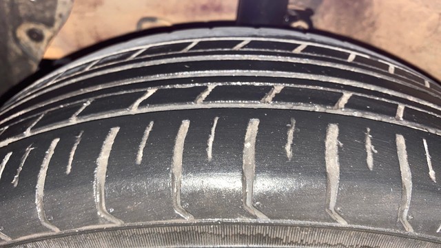 Second-hand 2013 Hyundai Grand i10 Era for sale in Kochi-30