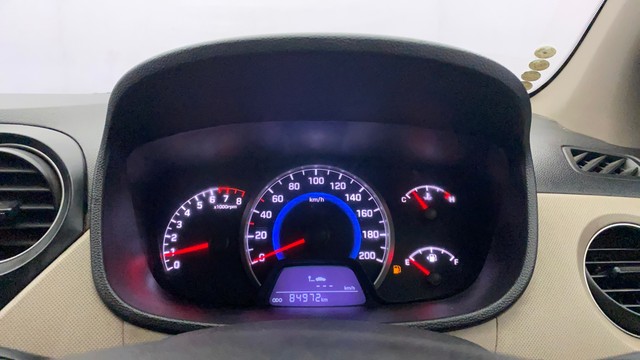 Second-hand 2013 Hyundai Grand i10 Era for sale in Kochi-11