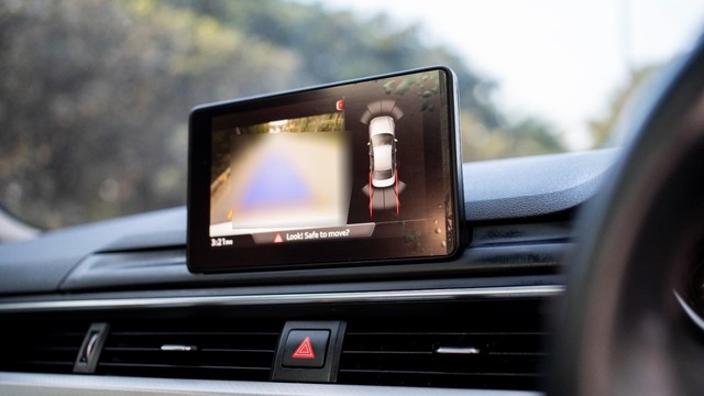 Second-hand 2016 Audi A4 35 TFSi Premium for sale in New Delhi-6