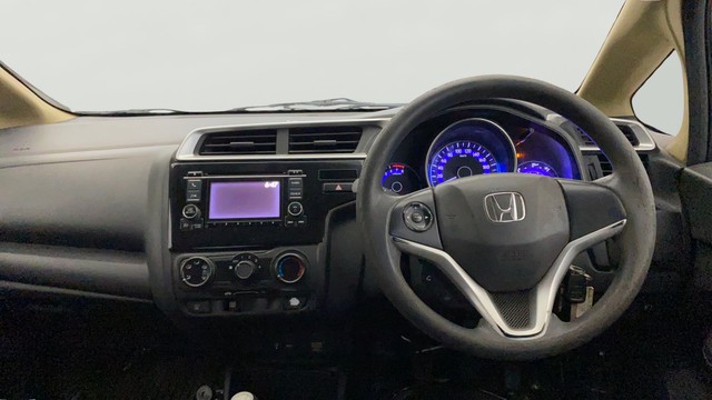 Second-hand 2016 Honda Jazz 1.2 SV i VTEC for sale in New Delhi-12