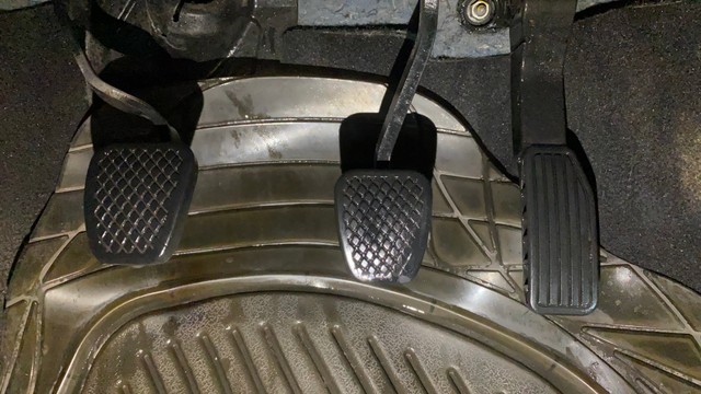 Second-hand 2016 Honda Jazz 1.2 SV i VTEC for sale in New Delhi-14