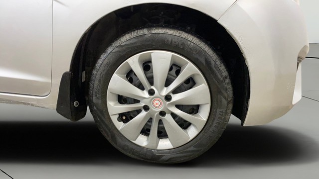 Second-hand 2016 Honda Jazz 1.2 SV i VTEC for sale in New Delhi-23