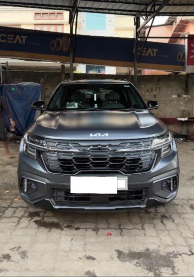 Second-hand 2023 Kia Seltos X-Line Turbo DCT for sale in Guwahati-4