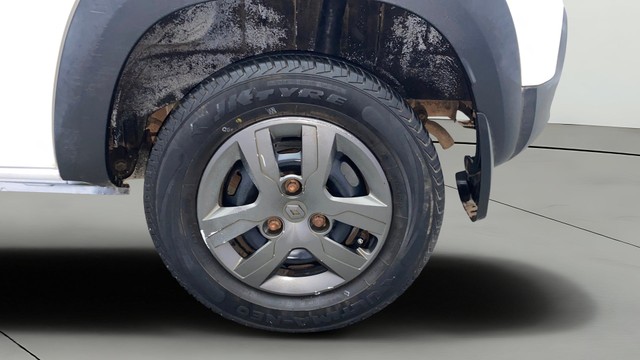 Second-hand 2019 Renault KWID 1.0 RXT Optional for sale in Kochi-28