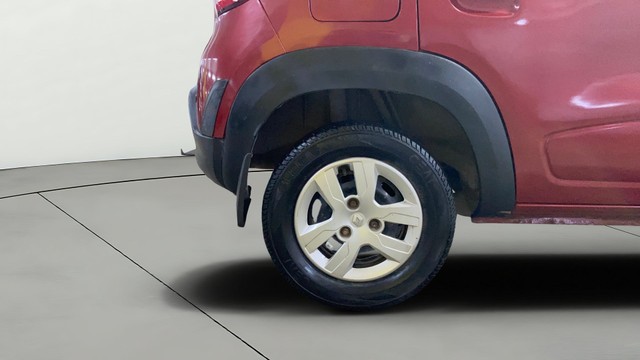 Second-hand 2017 Renault KWID RXL for sale in Surat-25