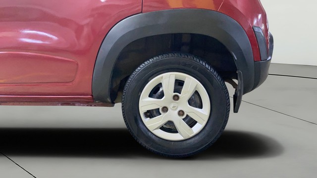 Second-hand 2017 Renault KWID RXL for sale in Surat-27