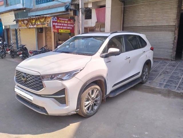 Second-hand 2025 Toyota Innova Hycross ZX Hybrid for sale in Balaghat-1