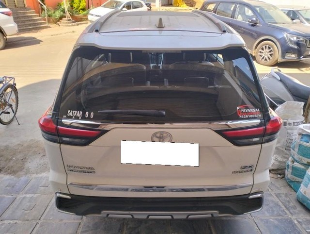 Second-hand 2025 Toyota Innova Hycross ZX Hybrid for sale in Balaghat-6