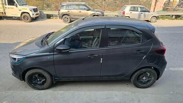 Second-hand 2023 Tata Tiago EV XZ Plus LR ACFC for sale in Dehradun-1
