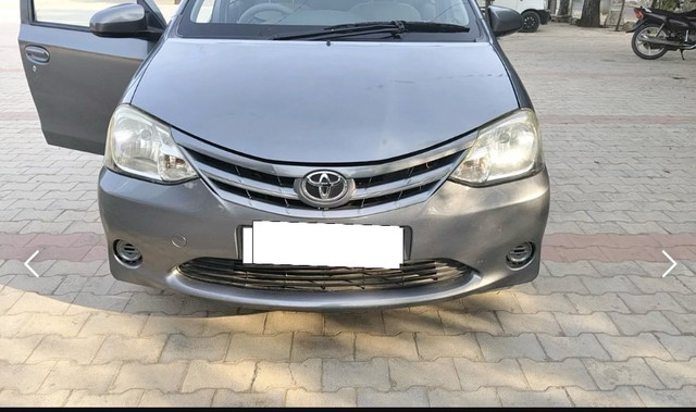 Second-hand 2014 Toyota Etios G for sale in Gandhinagar-0