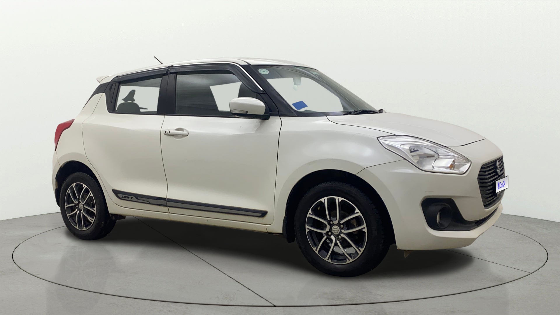 Buy Used Maruti Swift ZXI AMT of 2018 model @ 4,60,215 INR in