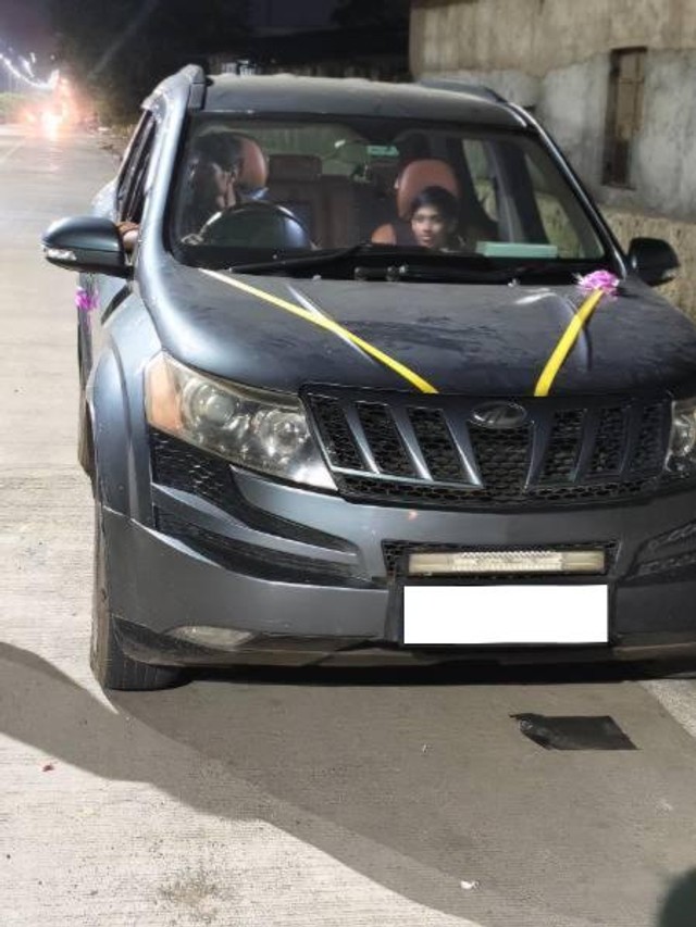 Second-hand 2013 Mahindra XUV500 W6 2WD for sale in Bhiwandi-4