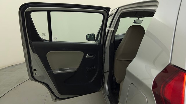 Second-hand 2017 Maruti Suzuki Alto K10 VXI for sale in Bangalore-24