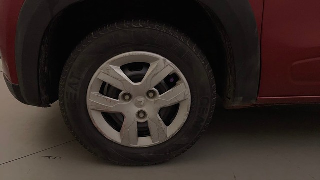 Second-hand 2018 Renault KWID 1.0 RXT AMT for sale in Bangalore-20