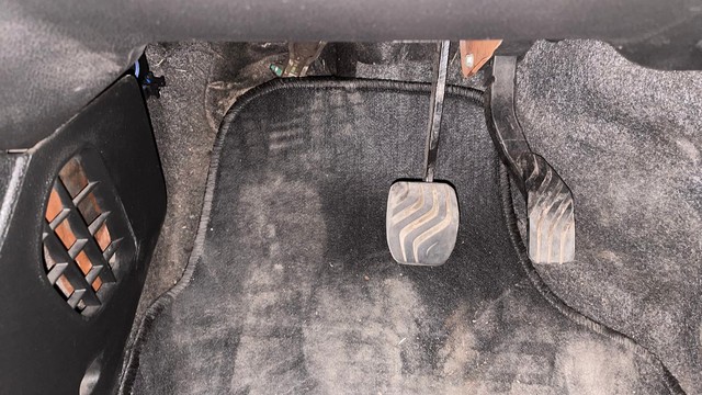 Second-hand 2018 Renault KWID 1.0 RXT AMT for sale in Bangalore-14