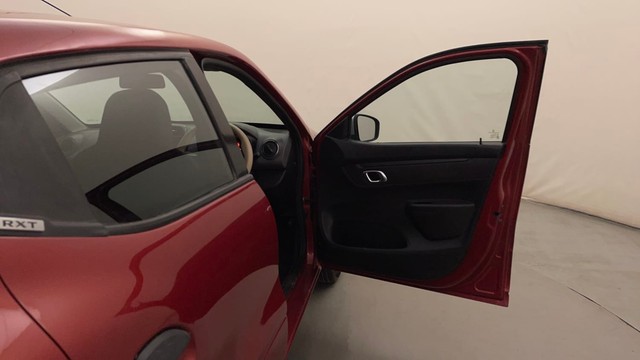 Second-hand 2018 Renault KWID 1.0 RXT AMT for sale in Bangalore-16