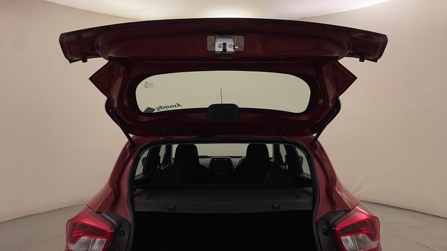 Second-hand 2018 Renault KWID 1.0 RXT AMT for sale in Bangalore-31