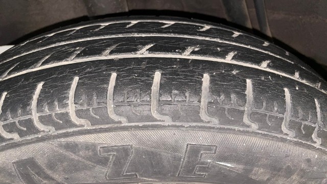 Second-hand 2018 Renault KWID 1.0 RXT AMT for sale in Bangalore-32