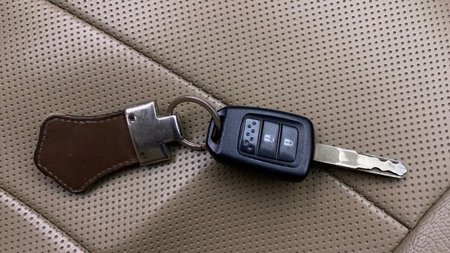 Second-hand 2019 Honda Amaze S Diesel BSIV for sale in Chennai-21