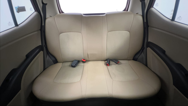 Second-hand 2015 Hyundai i10 Magna 1.1 for sale in Pune-32