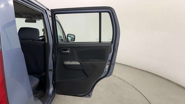 Second-hand 2011 Maruti Wagon R VXI for sale in Pune-29