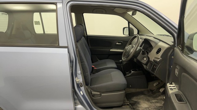 Second-hand 2011 Maruti Wagon R VXI for sale in Pune-15