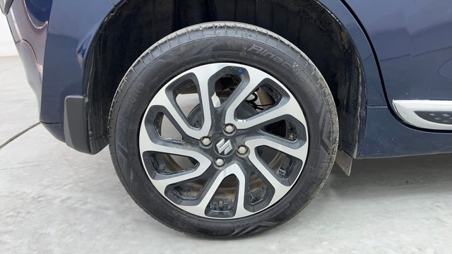 Second-hand 2024 Maruti Baleno Alpha AMT for sale in Pune-18