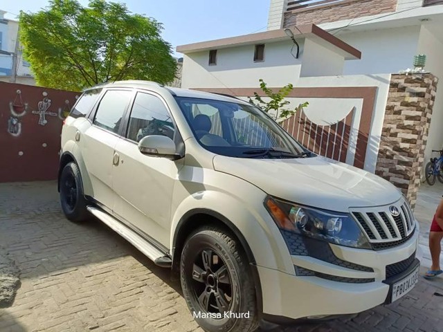 Second-hand 2015 Mahindra XUV500 W6 2WD for sale in Mansa-3