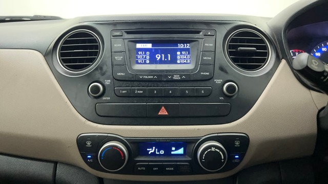 Second-hand 2015 Hyundai Xcent Petrol for sale in Mumbai-32
