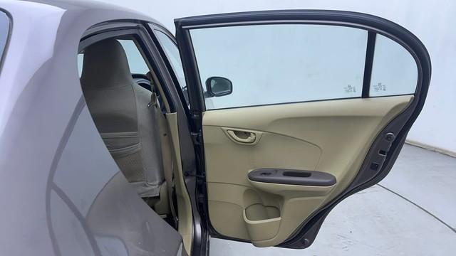 Second-hand 2013 Honda Amaze S i-VTEC for sale in Hyderabad-36