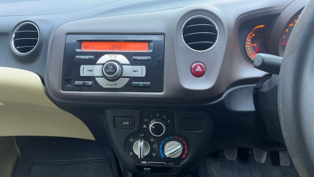 Second-hand 2013 Honda Amaze S i-VTEC for sale in Hyderabad-28